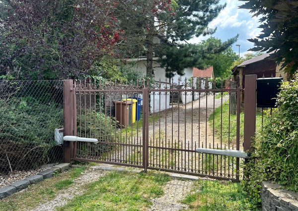 Predaj stavebný pozemok, 7,4 á, Čermáň