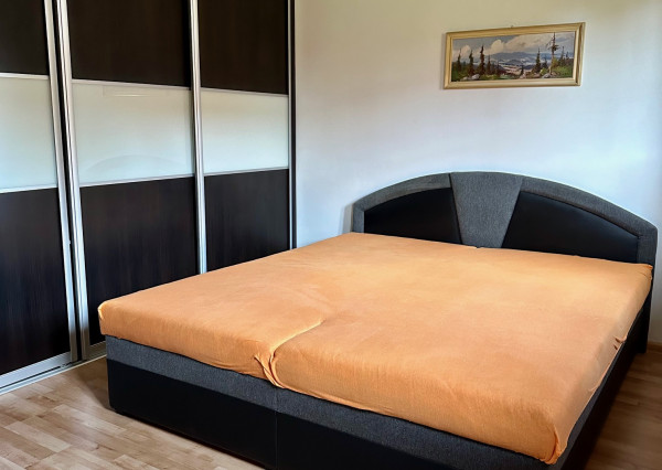 Predaj 3 izbový rodinný dom, krásny pozemok, Lehota