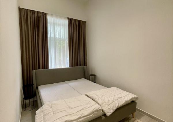 Exkluzívny 2izbový byt na prenájom, historické centrum mesta NR