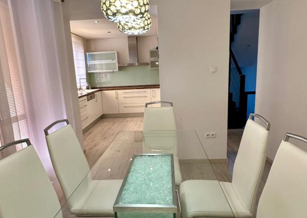 Predaj 4izb.RD Zobor, pozemok 10á, dvojgaráž, EXKLUZÍVNE!