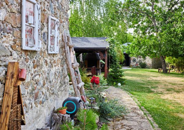 Predaj kamenná chalupa Jedľové Kostoľany, pozemok 15á EXKLUZÍVNE!