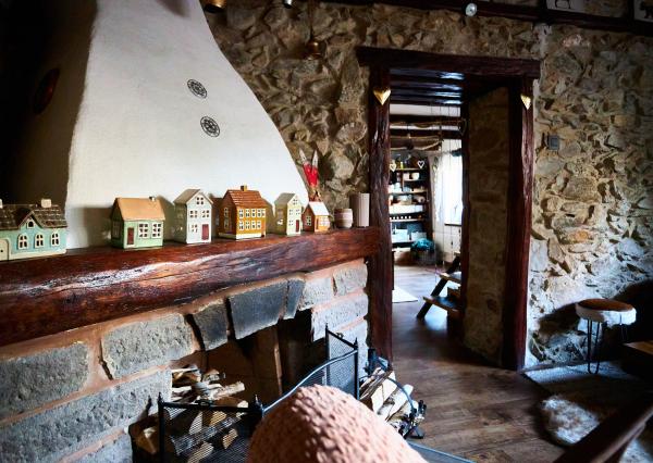 Predaj kamenná chalupa Jedľové Kostoľany, pozemok 15á EXKLUZÍVNE!