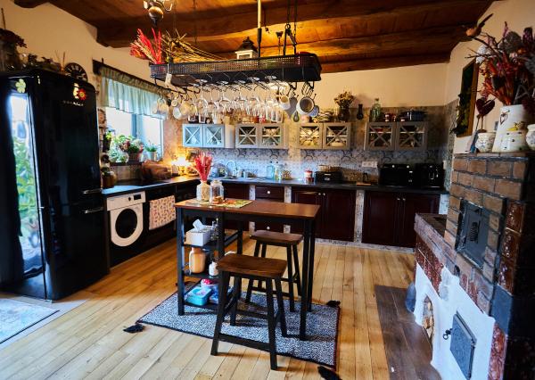 Predaj kamenná chalupa Jedľové Kostoľany, pozemok 15á EXKLUZÍVNE!