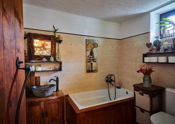 Predaj kamenná chalupa Jedľové Kostoľany, pozemok 15á EXKLUZÍVNE!