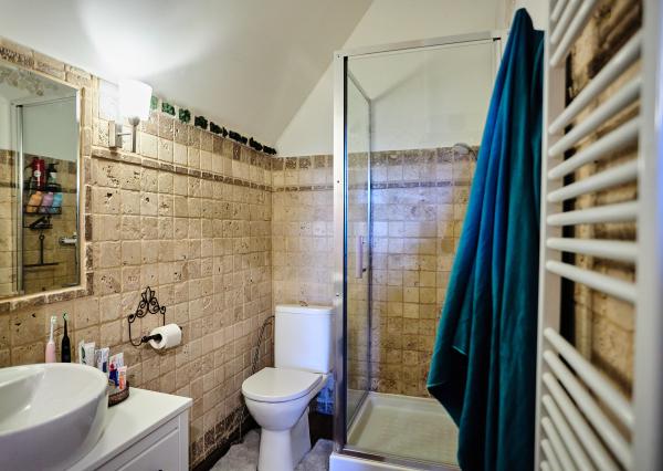 Predaj kamenná chalupa Jedľové Kostoľany, pozemok 15á EXKLUZÍVNE!