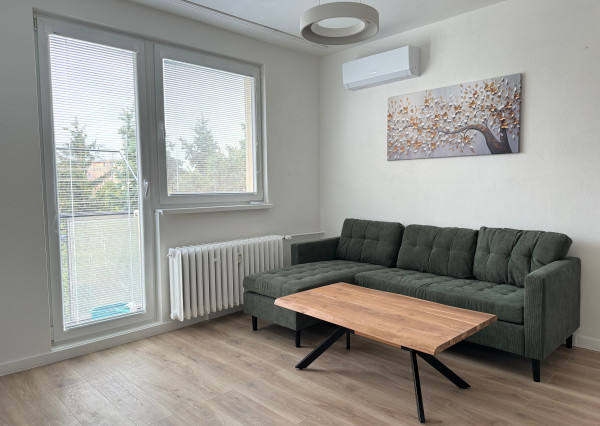 Prenájom krásny 2 izbový byt, kompletne zariadený, centrum mesta