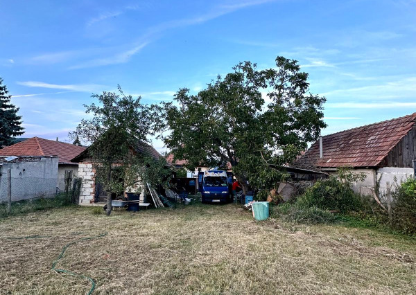 Predaj 3 izbový rodinný dom, pozemok 16á, Nitra