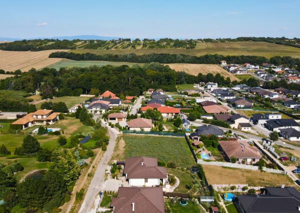 Predaj 5 izb.RD novostavba pri lese M.Lapáš, pozemok 7á