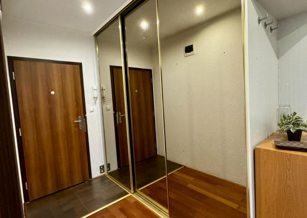 Prenájom veľký 3 izbový byt, balkón, Klokočina