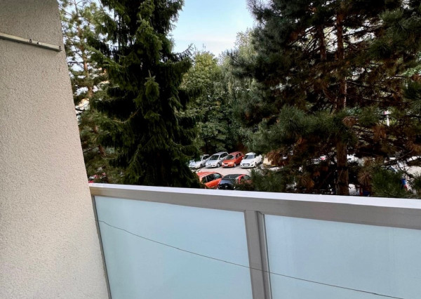 Prenájom veľký 3 izbový byt, balkón, Klokočina