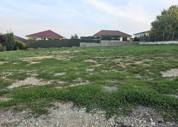 Predaj stavebný pozemok, 992m2, Malý Lapáš