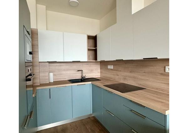 Predaj 2 izbový byt, lukratívny projekt Apollo Residence, garážové státie