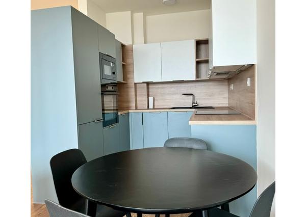 Predaj 2 izbový byt, lukratívny projekt Apollo Residence, garážové státie