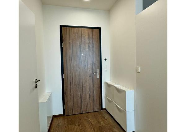 Predaj 2 izbový byt, lukratívny projekt Apollo Residence, garážové státie