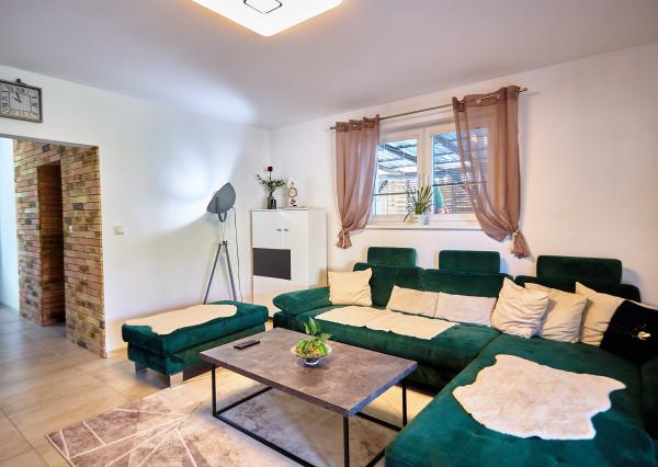 Predaj 4 izbový rodinný dom, 5,5á pozemok, Šoporňa