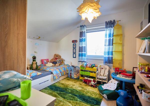 Predaj 4 izbový rodinný dom, 5,5á pozemok, Šoporňa