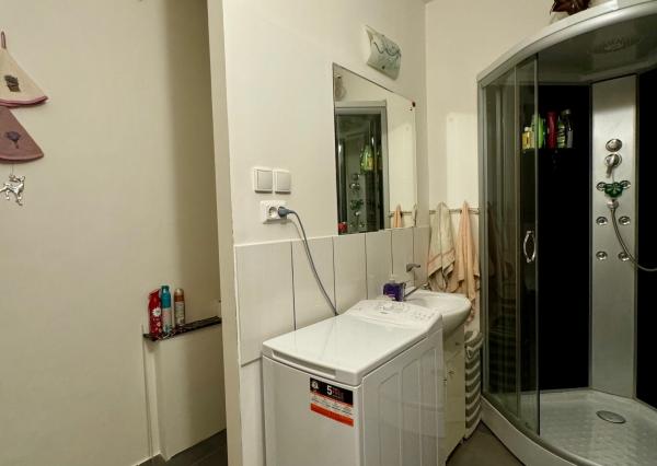 Predaj veľký 2 izbový byt, balkón, čiastočná rek., Klokočina