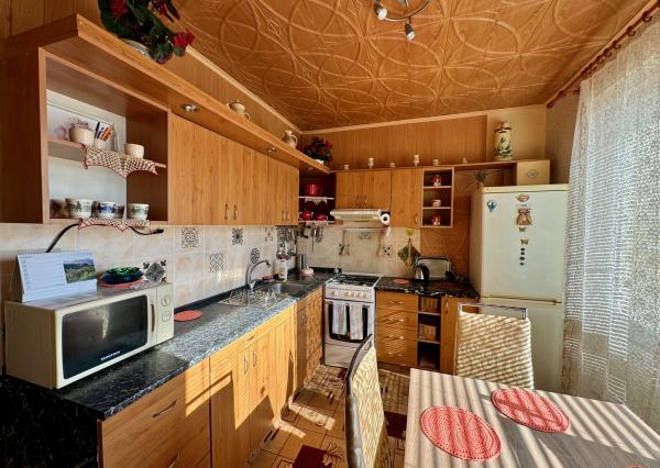 Predaj veľký 2 izbový byt, balkón, čiastočná rek., Klokočina