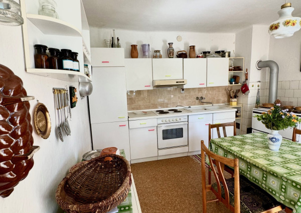 Predaj 3 izbový rodinný dom vhodný aj na chalupu, pozemok 10á