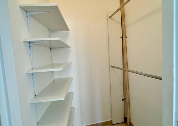 Predaj  2 izbový byt, 67m2, tehla, úplné centrum mesta