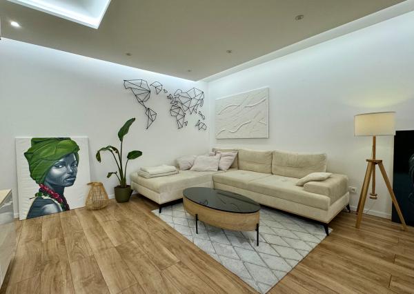 Prenájom krásny 2 izbový byt, novostavba, garážové státie, terasa 5m2