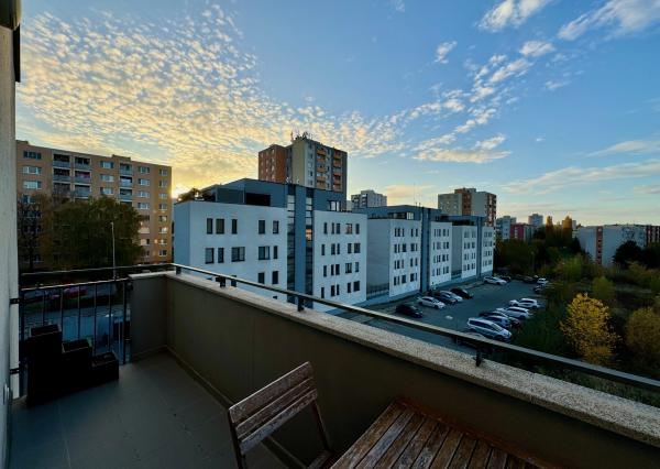 Prenájom krásny 2 izbový byt, novostavba, garážové státie, terasa 5m2