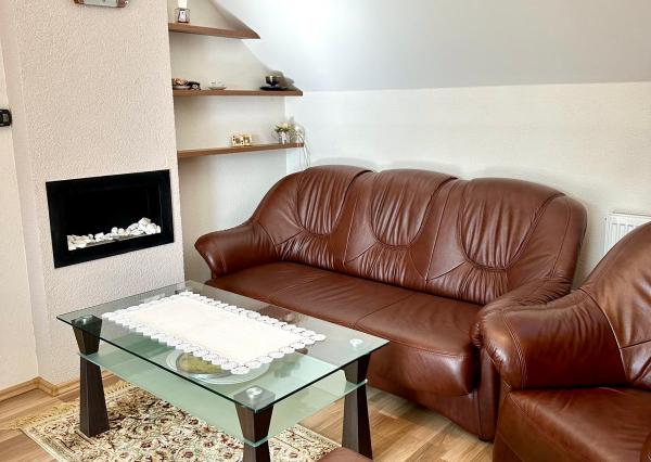 Predaj 3 izb. byt Bojnice, parkovacie miesto, REZERVOVANÉ.