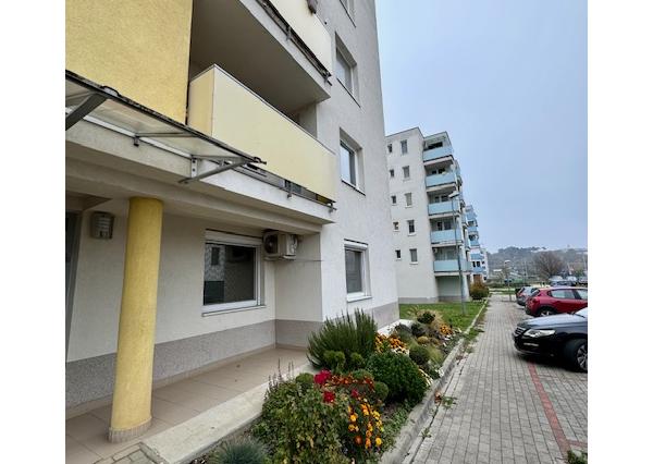 Prenájom 1 izbový byt, novostavba, park. miesto