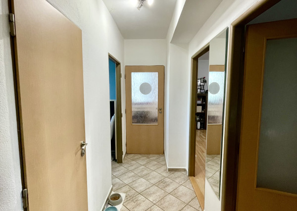 Predaj 3.izbový byt tehlová bytovka, garáž, altánok, bazén