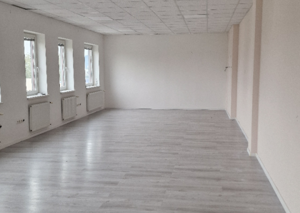 Prenájom administratívna budova Lužianky 120m2