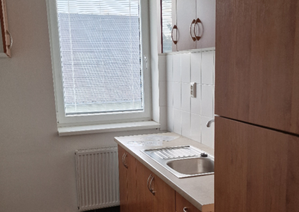 Prenájom administratívna budova Lužianky 120m2