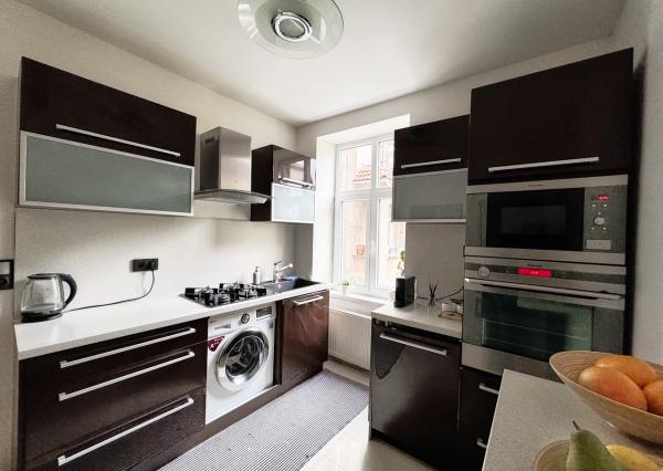 Predaj veľký 2 izbový byt, tehlová bytovka, Nové Mesto