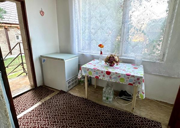 Predaj 3 izbový RD Komjatice, pozemok 13,7á EXKLUZÍVNE!