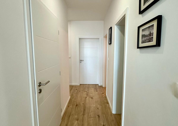 Prenájom 3 izbový rodinný dom Nitrianske Hrnčiarovce, novostavba, záhrada