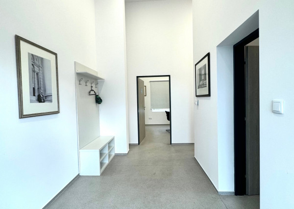 Prenájom komerčný objekt, kancelárie, Dolné Krškany