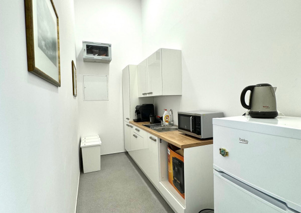 Prenájom komerčný objekt, kancelárie, Dolné Krškany