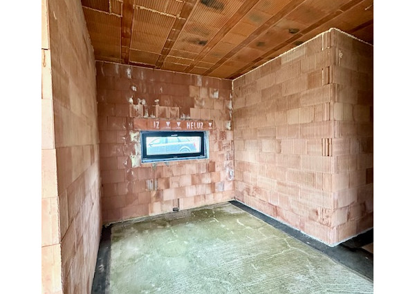 Predaj 5 izbový RD Šurianky, pozemok 5,7á, dvojgaráž EXKLUZÍVNE! NOVÁ CENA!