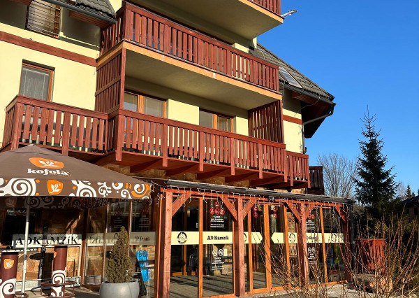 Predaj veľký 2 izb.apartmán Donovaly, 67m2, z ktorého môže byť aj 3izbový. ZNÍŽENÁ CENA