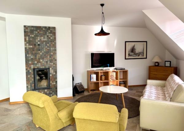 Prenájom 3 izbový mezonetový byt, zariadený, balkón, centrum, parkovanie vo dvore