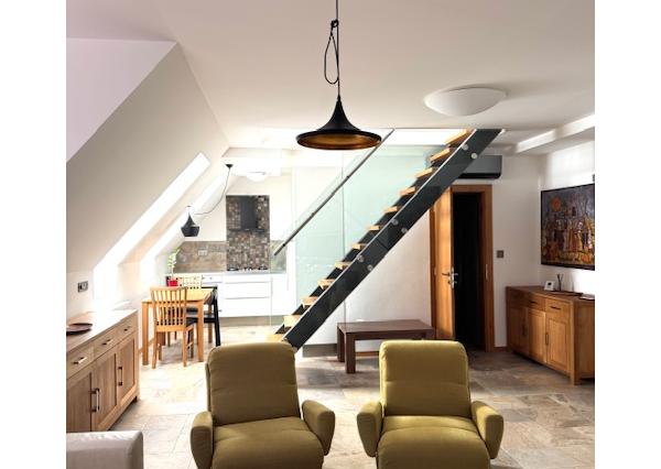 Prenájom 3 izbový mezonetový byt, zariadený, balkón, centrum, parkovanie vo dvore