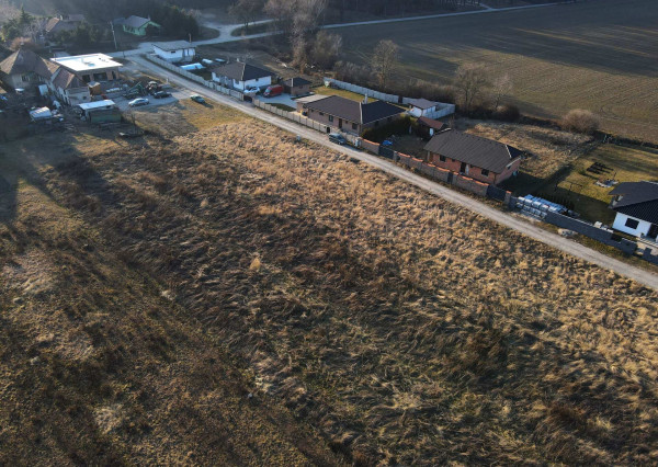Predaj 9,2á stavebný pozemok, el. prípojka na pozemku, Jelenec