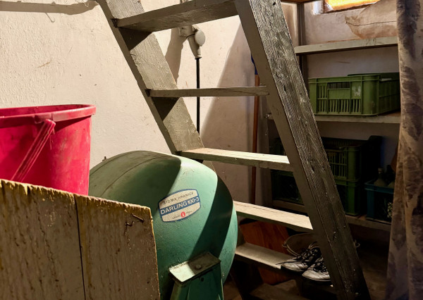 Predaj 3 izbový rodinný dom, 20á pozemok, Zbehy