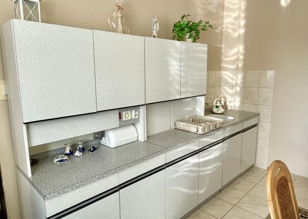 Predaj 3 izbový rodinný dom, garáž, 11,5á pozemok, pri Nitre EXKLUZÍVNE!