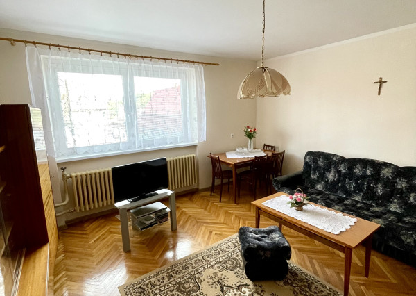 Predaj 3 izbový rodinný dom, garáž, 11,5á pozemok, pri Nitre EXKLUZÍVNE!