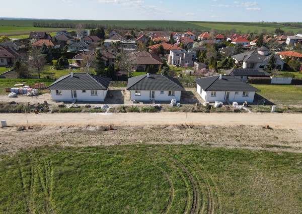 Predaj 4 izbový rodinný dom, novostavba, 5á pozemok, Jelšovce