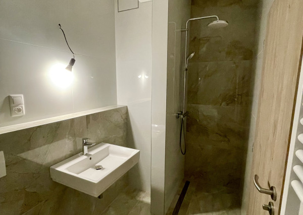 Predaj 3.izbový byt, novostavba Riviera, terasa, garážové státie Nitra