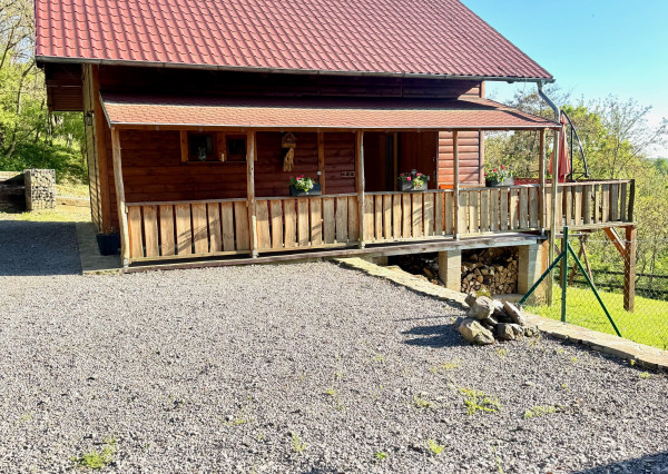 Predaj rekreačná chata Jedľové Kostoľany, pozemok 9,8á