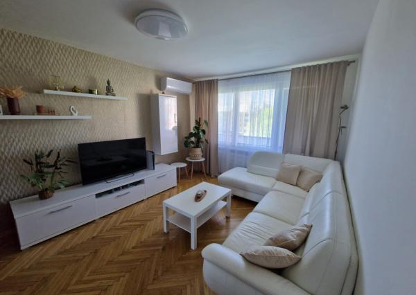 Prenájom 2 izbový byt, 2x balkón, zariadený, Chrenová