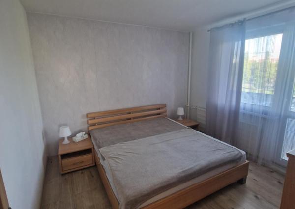 Prenájom 2 izbový byt, 2x balkón, zariadený, Chrenová