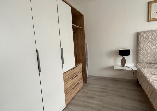 Predaj kompletne zariadený 1 izbový byt, Klokočina